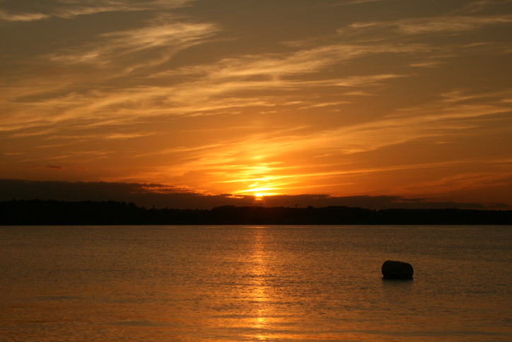 Sonnenuntergang am Wasser bei Heikendorf